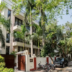 3* Guest house Ahuja Residency Parklane
